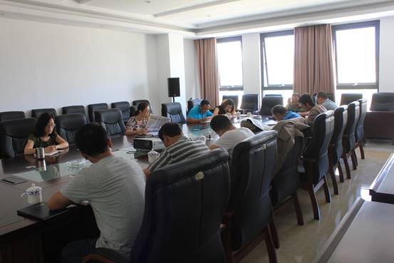 物產(chǎn)集團黨委委員、副總經(jīng)理劉玲同志赴臨空開投公司黨支部講 “兩學一做”教育專題黨