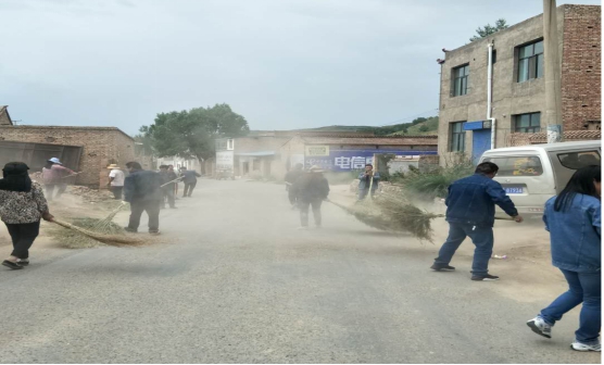 以“慶七一”為載體，物產(chǎn)工投公司黨委將“黨的建設(shè)重點(diǎn)強(qiáng)化年”活動(dòng)向基層延伸